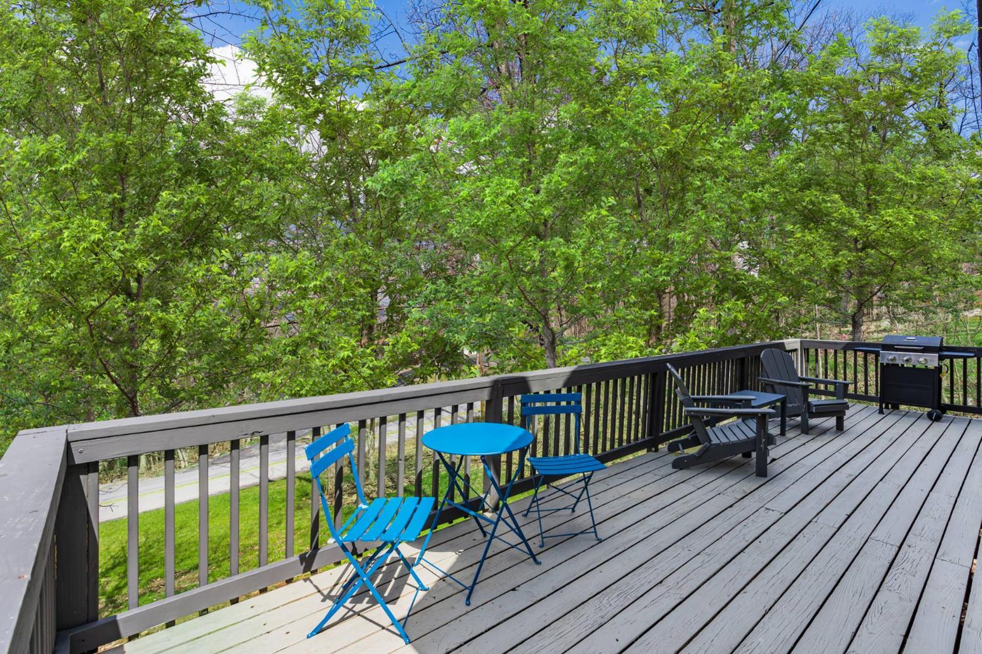 Hot Tub, Wraparound Deck, & Wifi At Chalet Cabin Villa Inwood Exterior photo